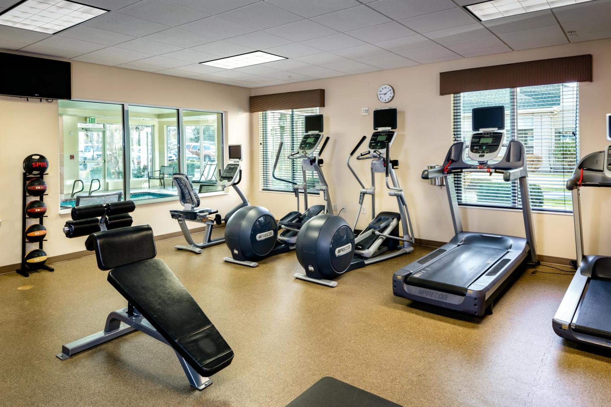 Hilton Garden Inn Tri-Cities/Кенневик Экстерьер фото