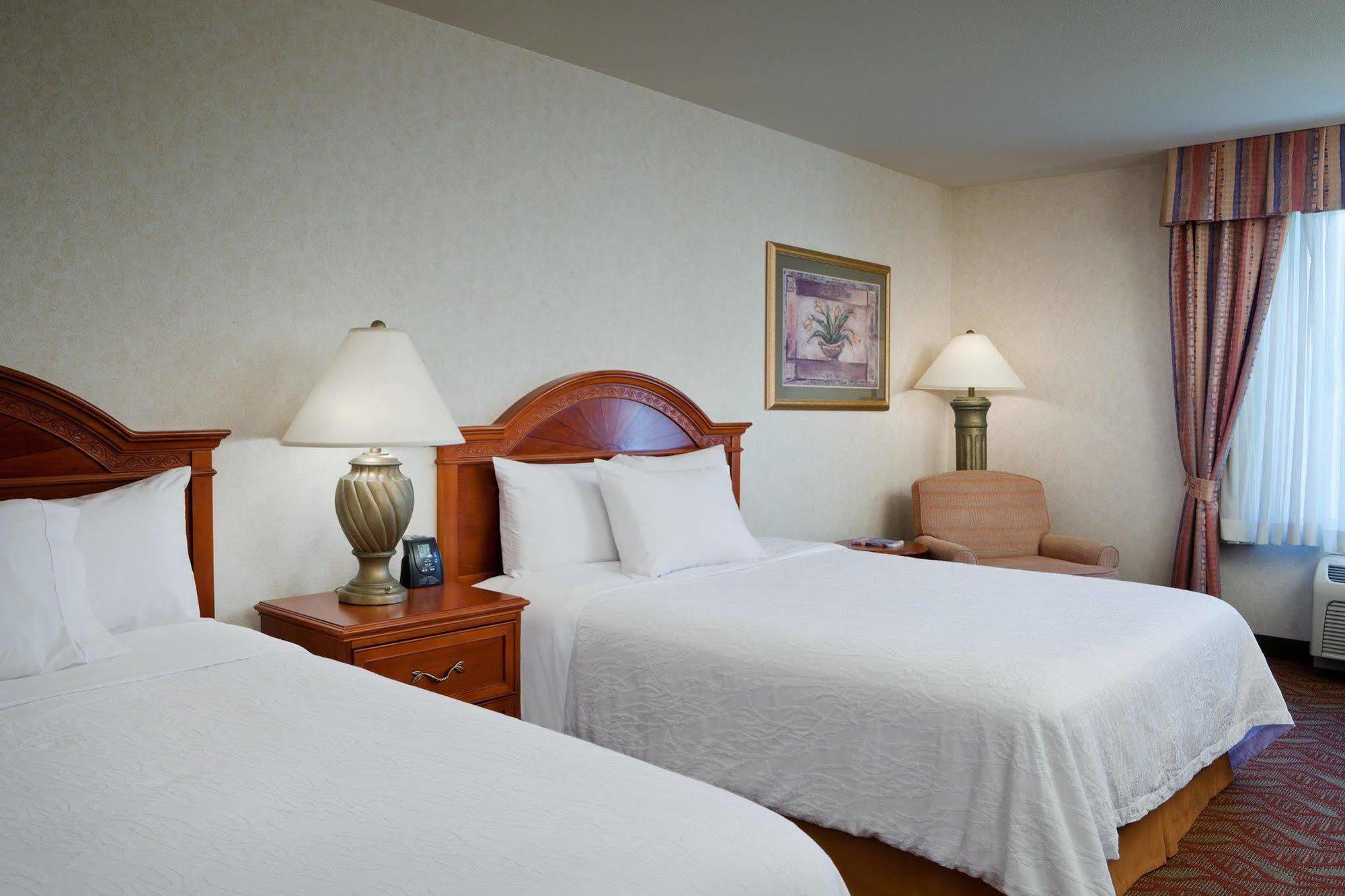 Hilton Garden Inn Tri-Cities/Кенневик Экстерьер фото